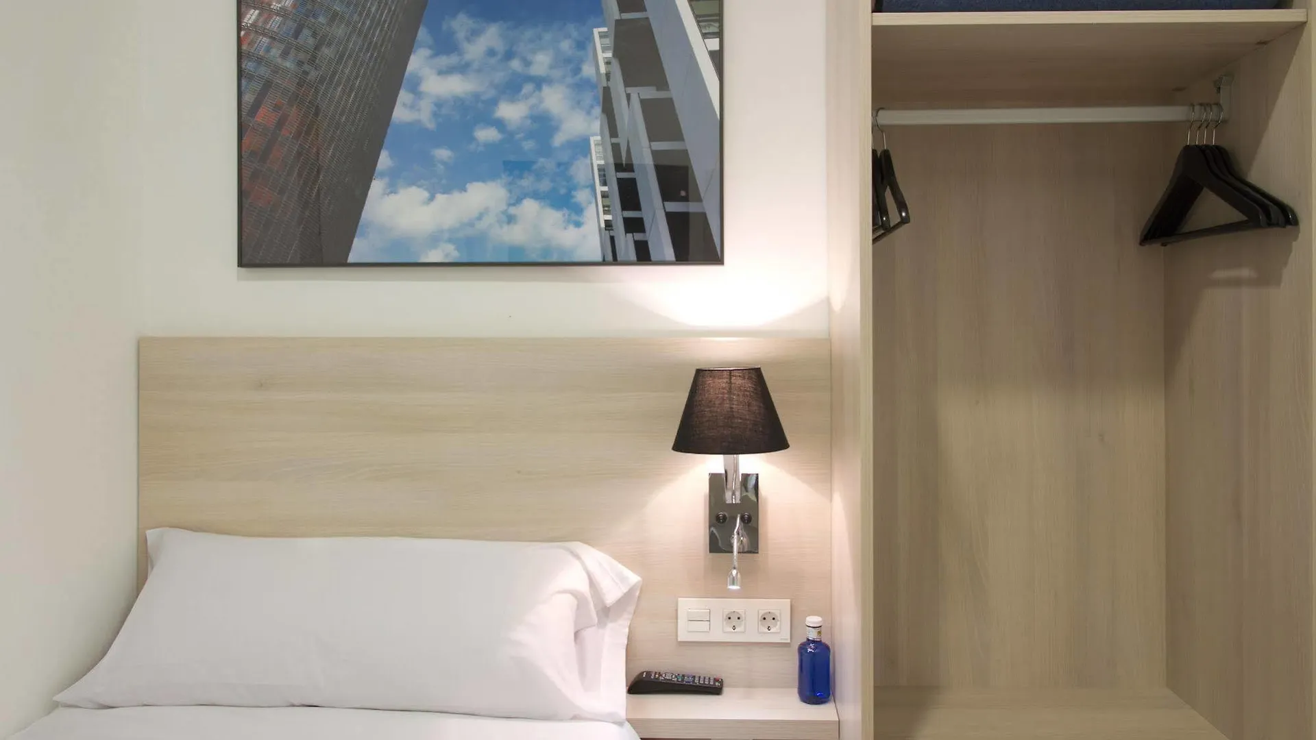 The 8 Boutique B&B Barcelona Bed & Breakfast