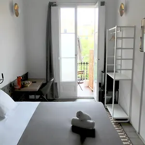 Fabrizzio's Petit Hostal