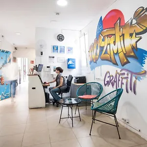No Limit Graffiti Hostal