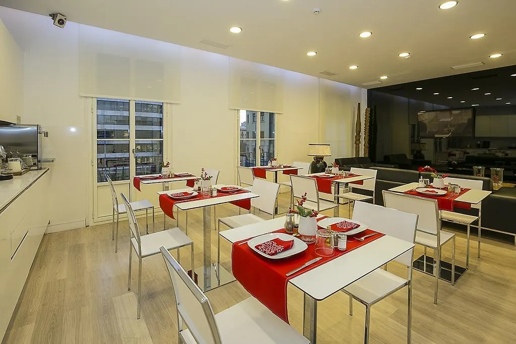 *** Bed & Breakfast The 8 Boutique B&B Barcellona Spagna